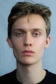 Profile picture of Freddie Dennis who plays Reynolds