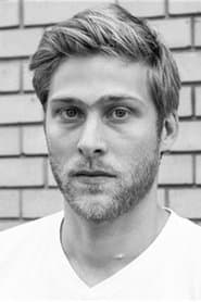 Profile picture of Tom Dingler who plays Matthieu