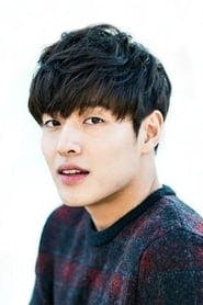 Profile picture of Kang Ha-neul who plays Hwang Yong-sik