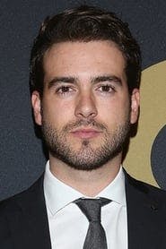 Profile picture of Pablo Lyle who plays Malcolm Moriarty