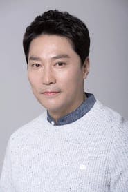 Profile picture of Hong Seo-joon who plays Gil Jong-Moon