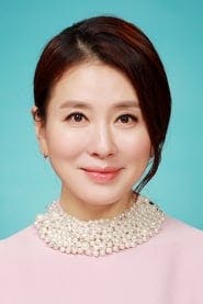 Profile picture of Lee Il-hwa who plays Han Jung-hye