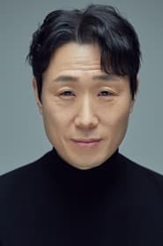 Profile picture of Shin Mun-sung who plays Park Seok Yong