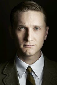 Profile picture of Aaron Staton who plays Ken Cosgrove