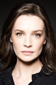 Profile picture of Catherine Walker who plays Lenore