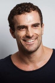 Profile picture of Borja Luna who plays Miguel Pascual