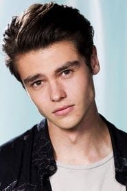 Profile picture of Felix Mallard who plays Marcus