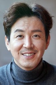 Profile picture of Choi Won-young who plays King Lee Ho
