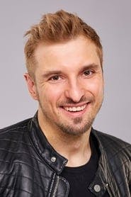 Profile picture of Anton Vinogradov who plays Крош, озвучка