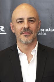 Profile picture of Roberto Álamo who plays Ruso