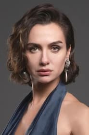 Profile picture of Birce Akalay who plays Lale
