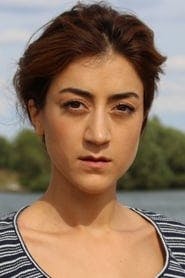 Profile picture of Gizem Erdogan who plays Pervin