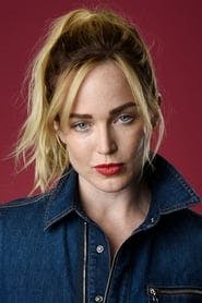 Profile picture of Caity Lotz who plays Sara Lance / White Canary