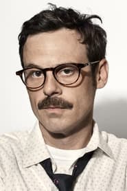 Profile picture of Scoot McNairy who plays Bill McNue