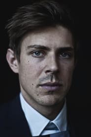 Profile picture of Chris Lowell who plays Bash Howard