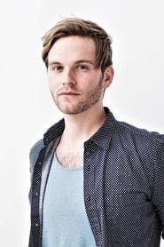 Profile picture of Van Hansis who plays Thom