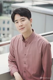 Profile picture of Moon Tae-Yoo who plays Yong Seok-Min