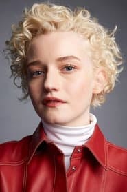 Profile picture of Julia Garner who plays Ruth Langmore