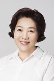 Profile picture of Yang Hee-kyung who plays Cha Soon-Geum