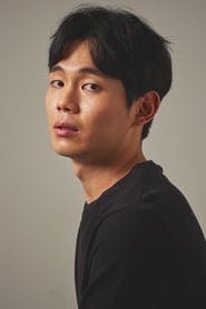 Profile picture of Ryu Kyung-soo who plays Kim Byungjo