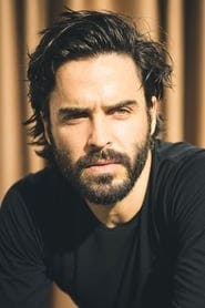 Profile picture of Assaad Bouab who plays Hicham Janowski
