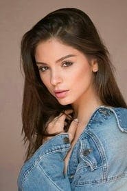 Profile picture of Ariana Saavedra who plays Regina