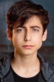 Profile picture of Aidan Gallagher who plays Number Five